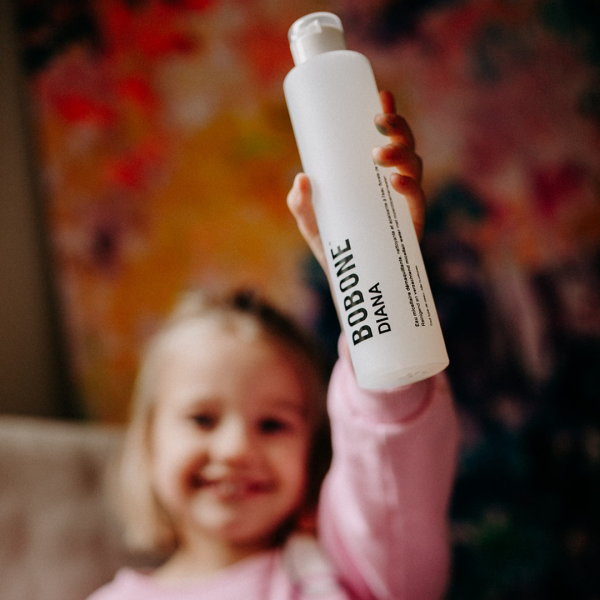 Eau micellaire démaquillante Diana